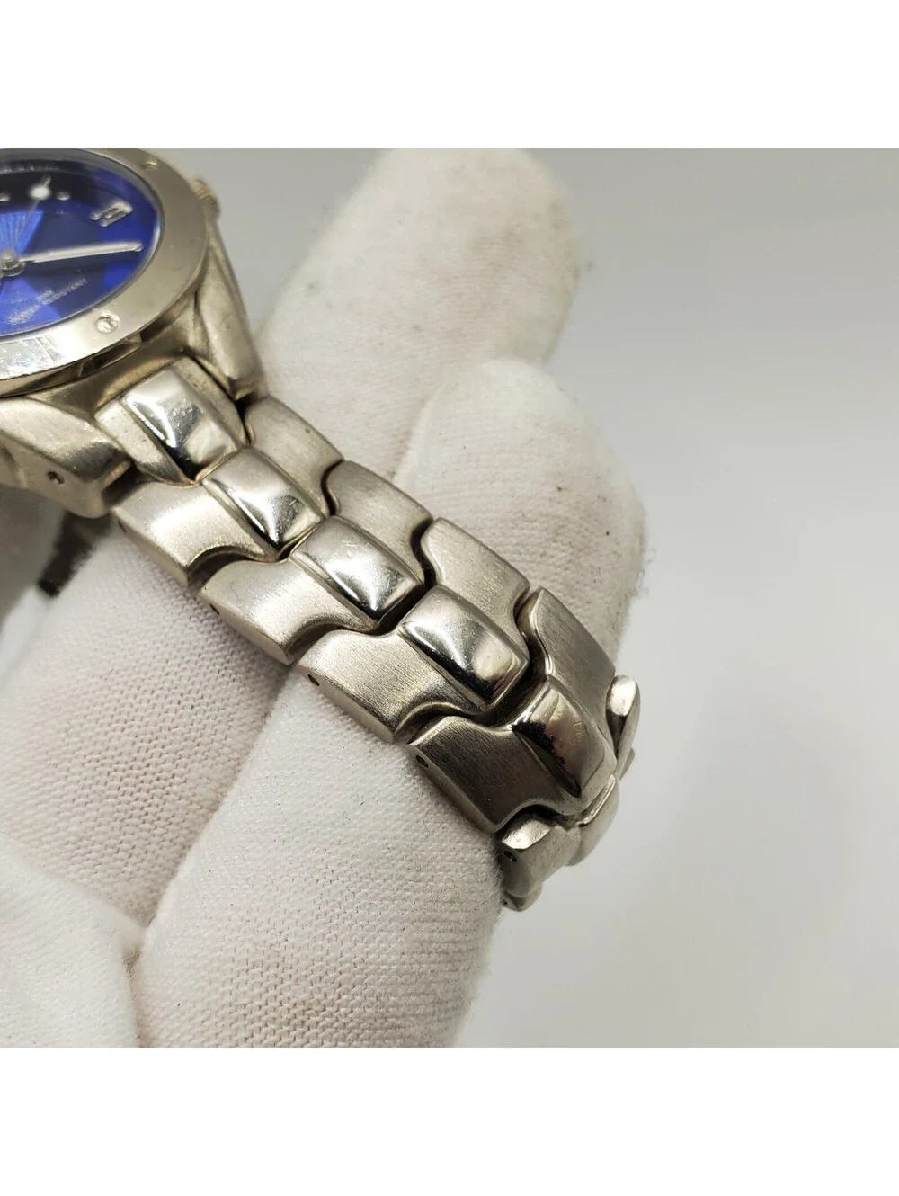Bkle Quartz Watch Women 29mm Blue Dial Silver Tone New Battery